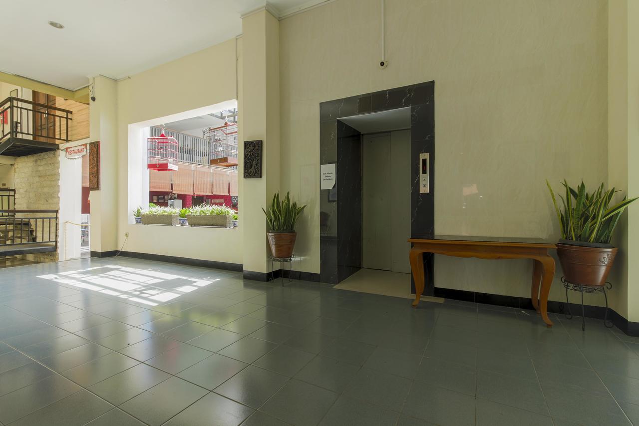 Reddoorz Plus Near Grage City Mall Cirebon Exterior photo