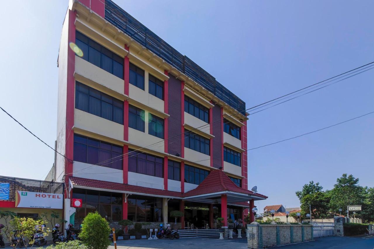 Reddoorz Plus Near Grage City Mall Cirebon Exterior photo