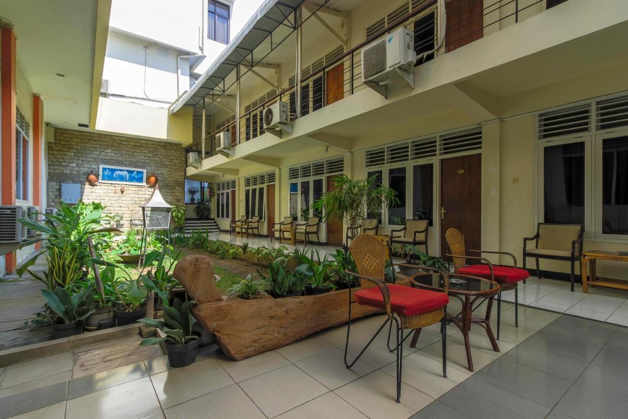 Reddoorz Plus Near Grage City Mall Cirebon Exterior photo